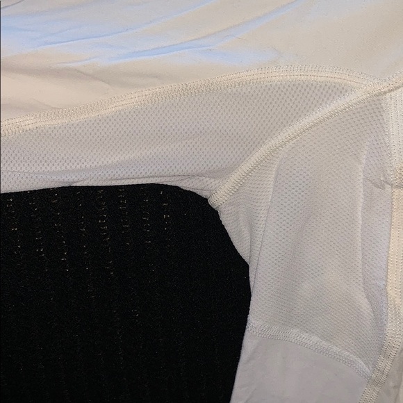 Lululemon vintage long sleeve turtleneck - Picture 4 of 8